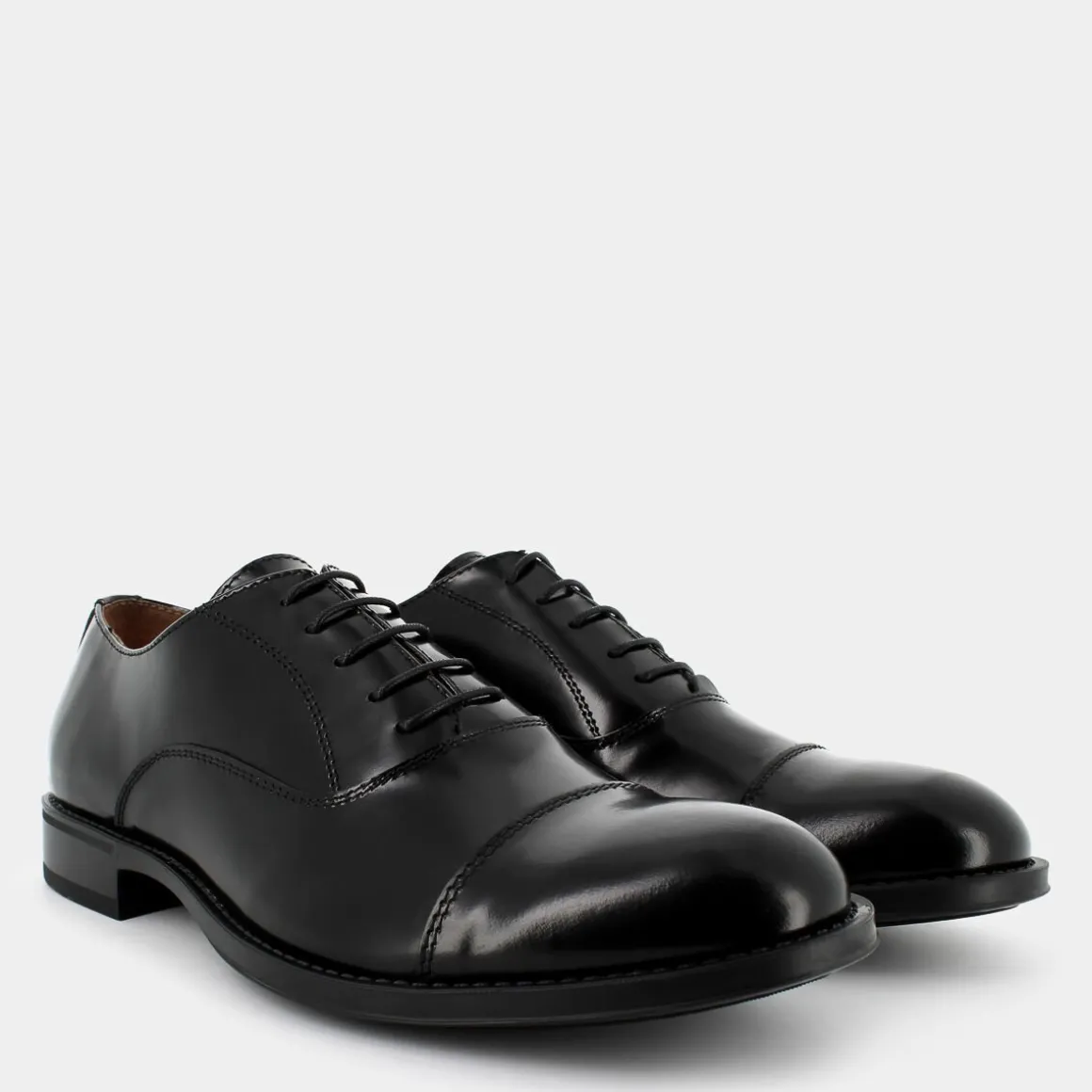 OSCAR&THAIS CO-E24U-04-- STRINGATE NERO New